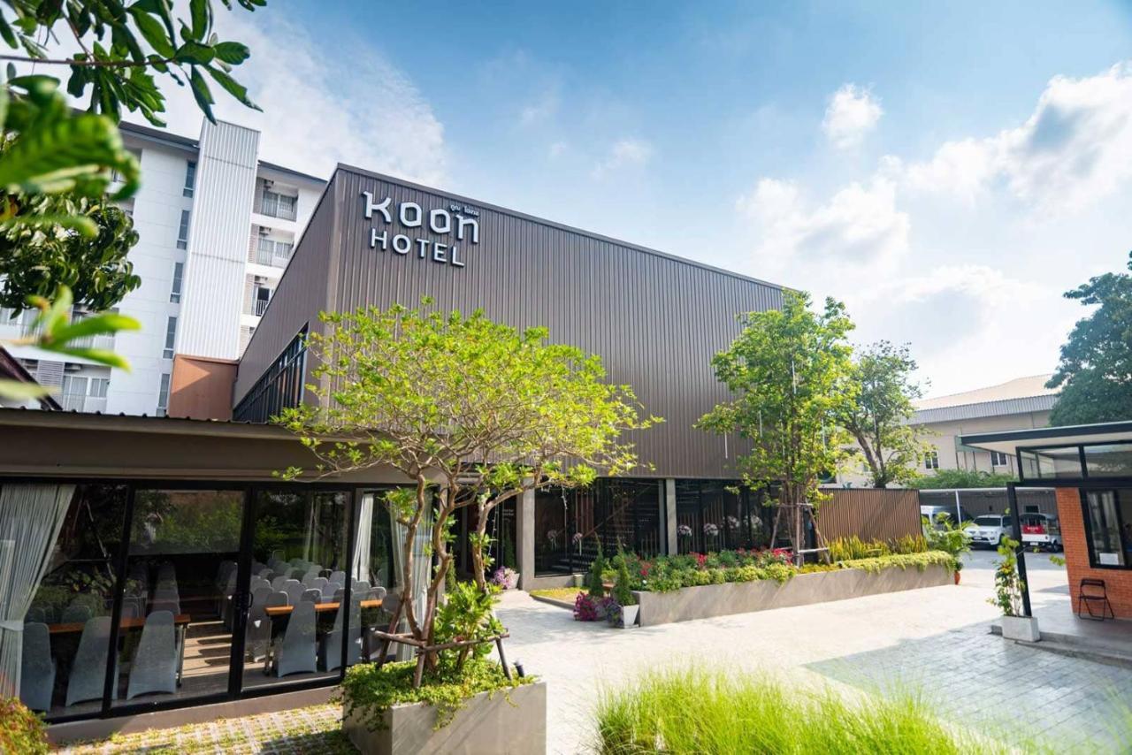 素坤逸坤酒店 曼谷 外观 照片