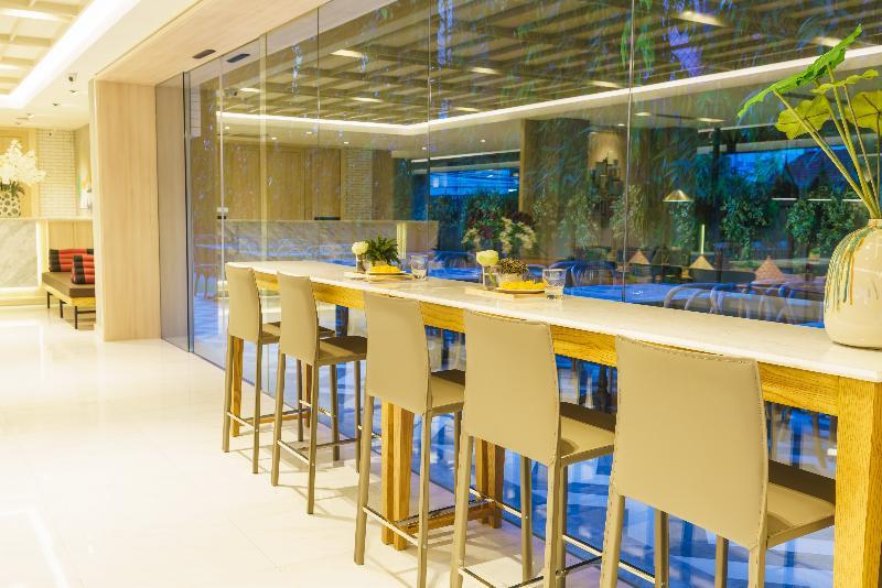 素坤逸坤酒店 曼谷 外观 照片